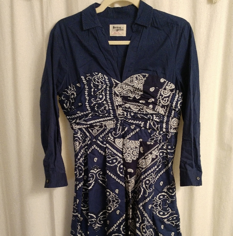 Navy dress